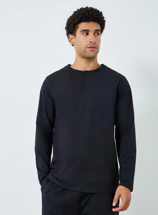 Men Black Knitted T-Shirt and Shorts Pyjama Set